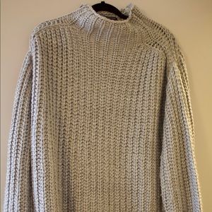Turtle neck sweater - grey tan - HARDLY WORN